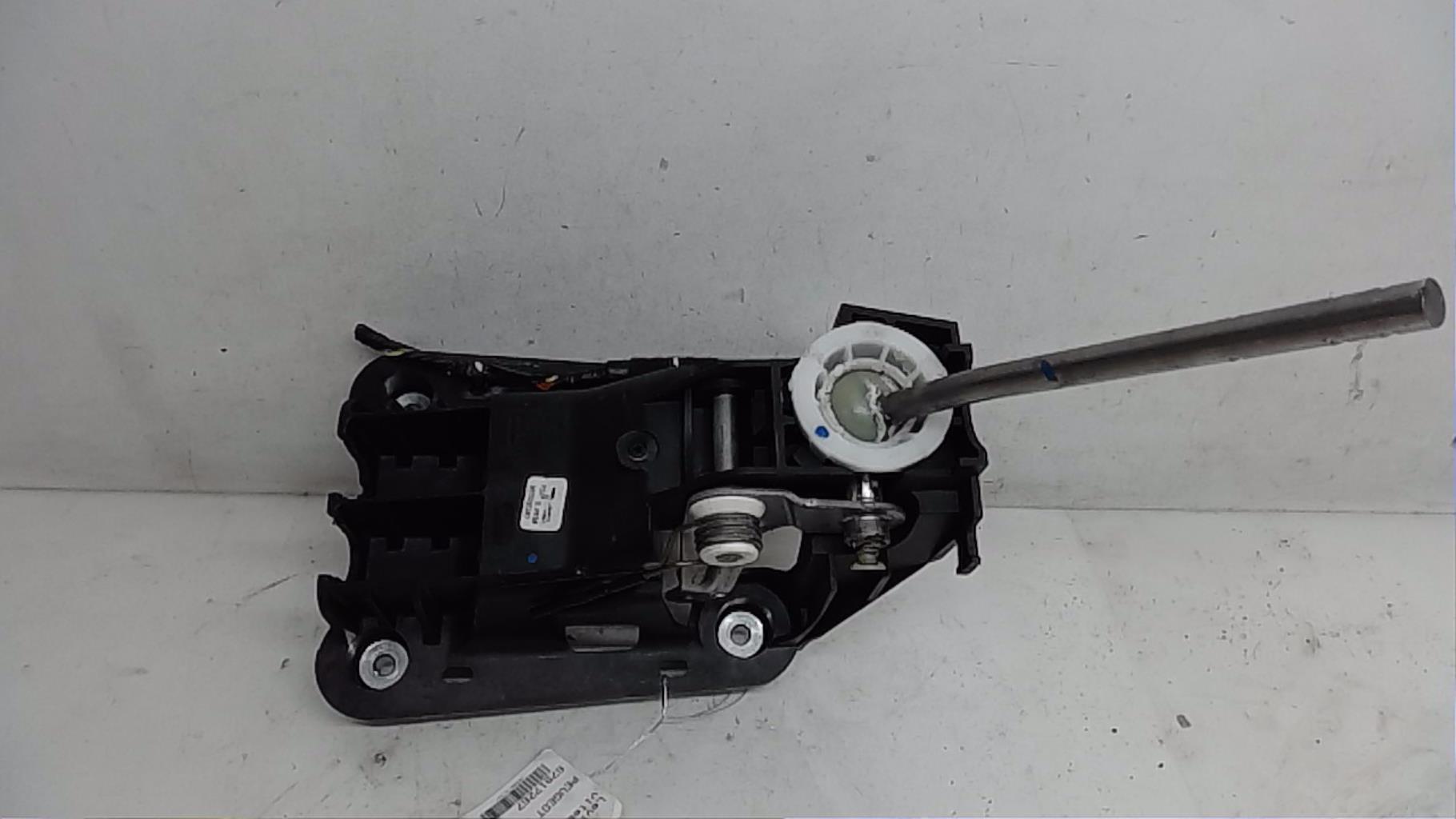 Levier de vitesses PEUGEOT 208 1 PHASE 1 Diesel - 1