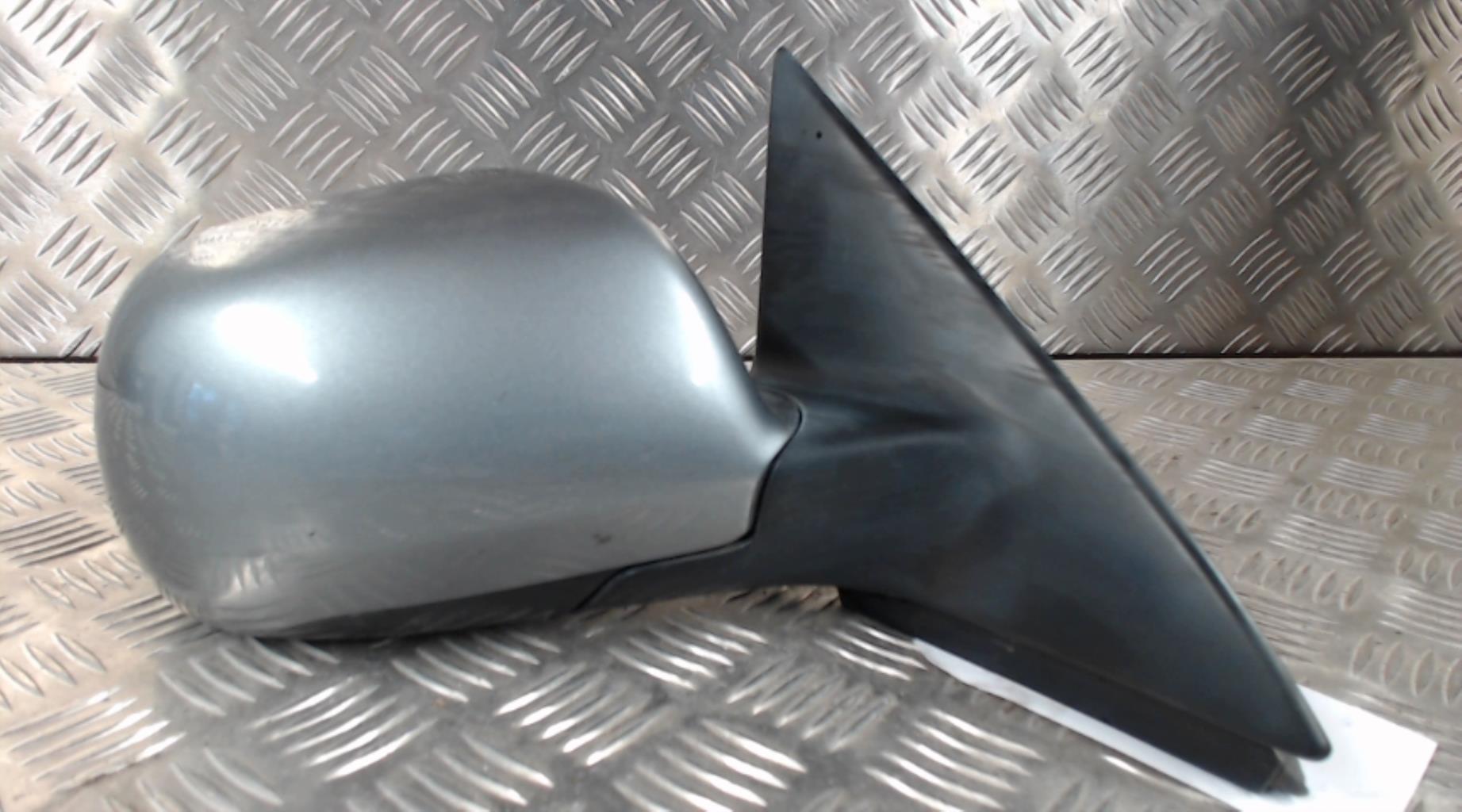 Retrovisor derecho AUDI A6 2 PHASE 1 Diésel - 1