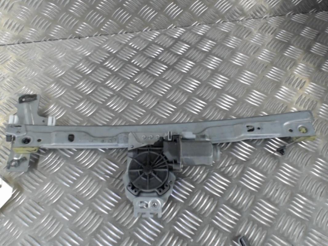 Alzacristalli elettrico anteriore destro PEUGEOT 207 PHASE 1 BREAK Diésel - 1