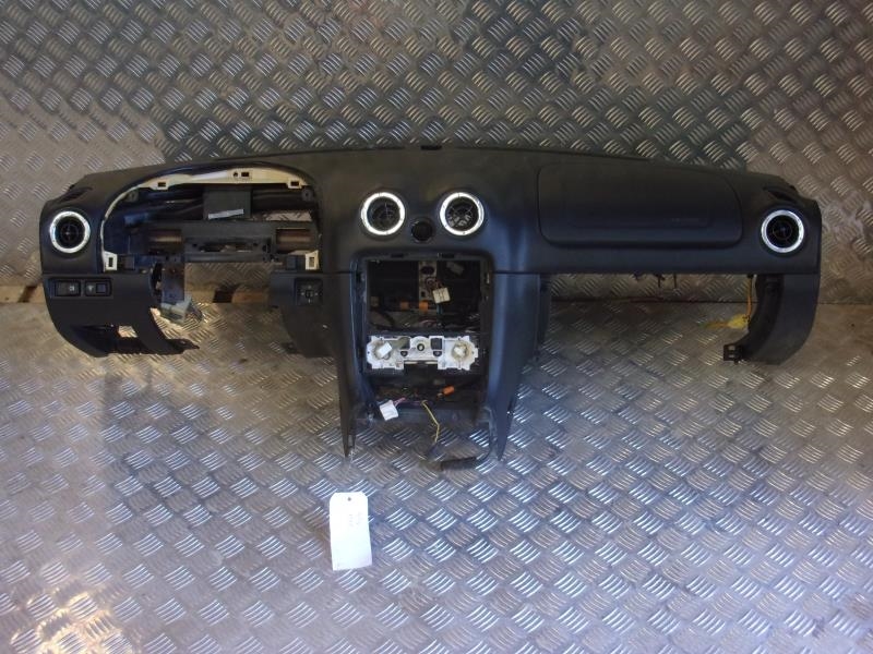 Tableau de bord MAZDA MX5 2 PHASE 2 CABRIOLET Essence - 1