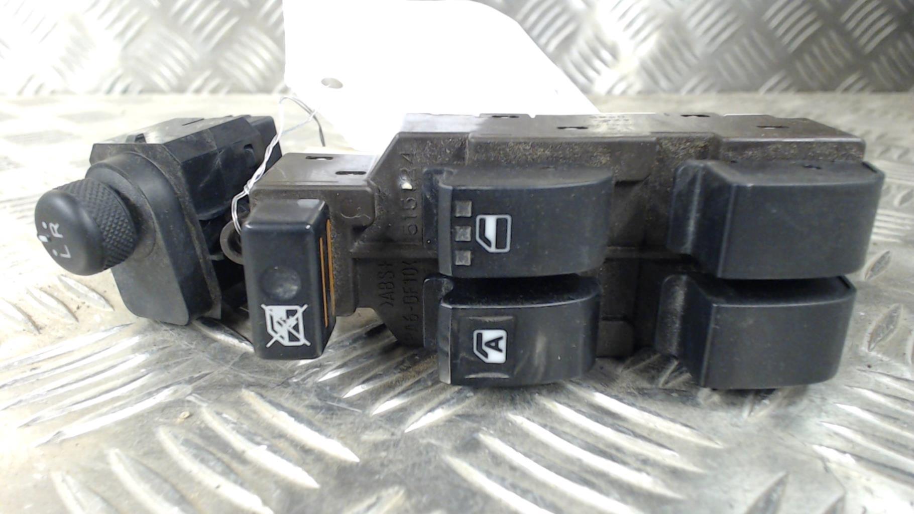 Interruttore lavacristalli anteriore sinistro DAIHATSU CUORE 3 Gasolina - 1