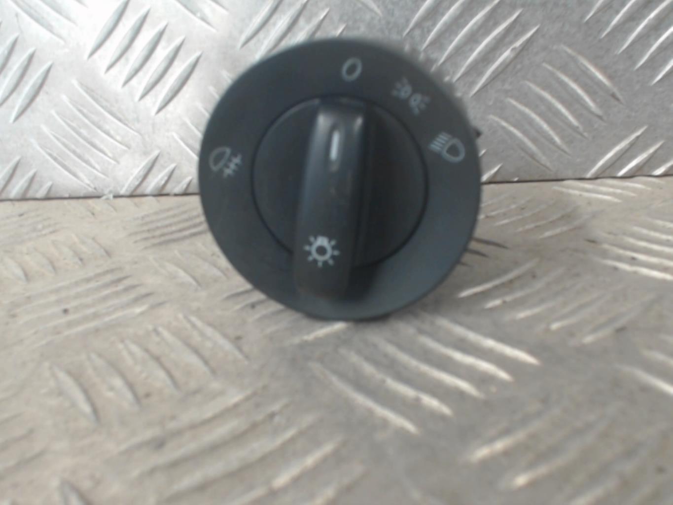 Commande de phare VOLKSWAGEN GOLF 6 Diesel - 1