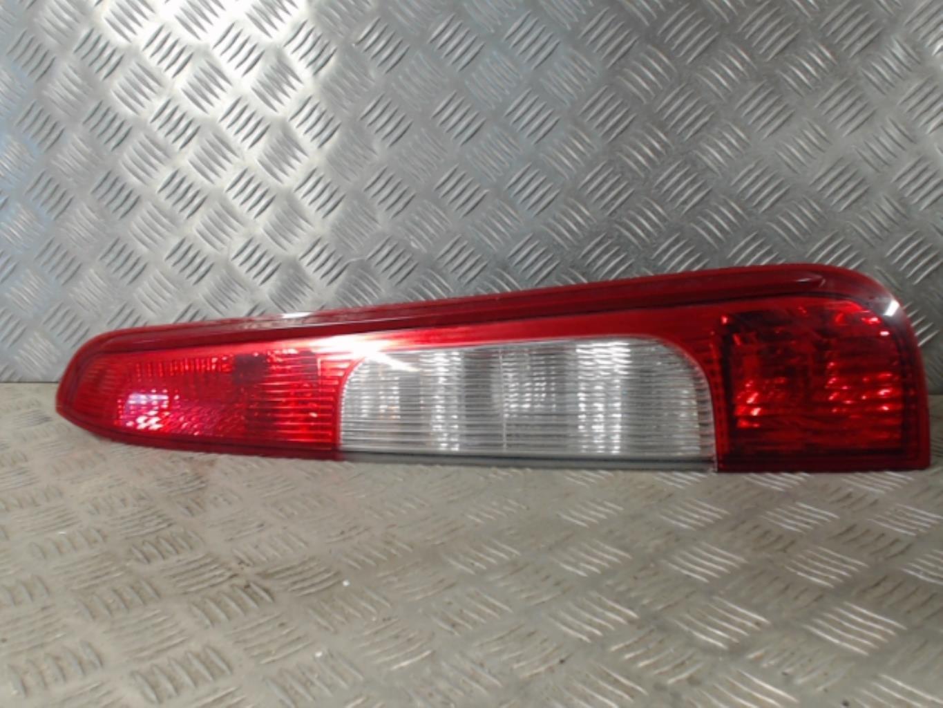 Fanale posteriore principale destro (luci) FORD C-MAX 1 PHASE 1 Diésel - 1