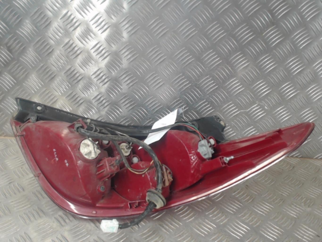 Fanale posteriore principale sinistro (luci) HYUNDAI I 20 1 PHASE 1 Gasolina - 1