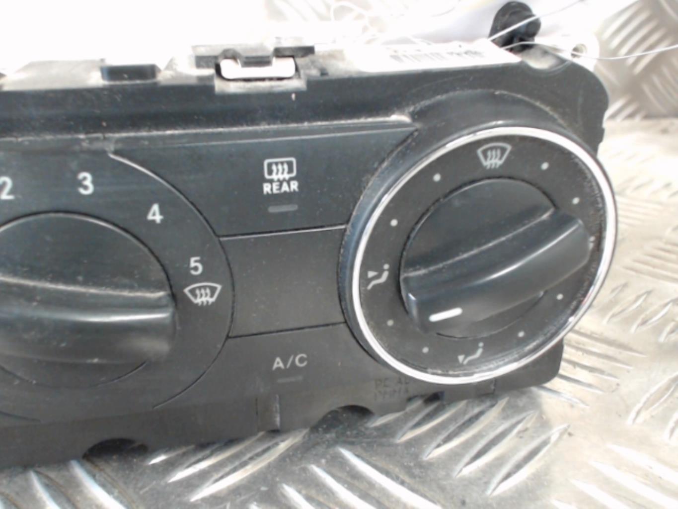 Commande chauffage MERCEDES CLASSE A 169 PHASE 1 Diesel - 1