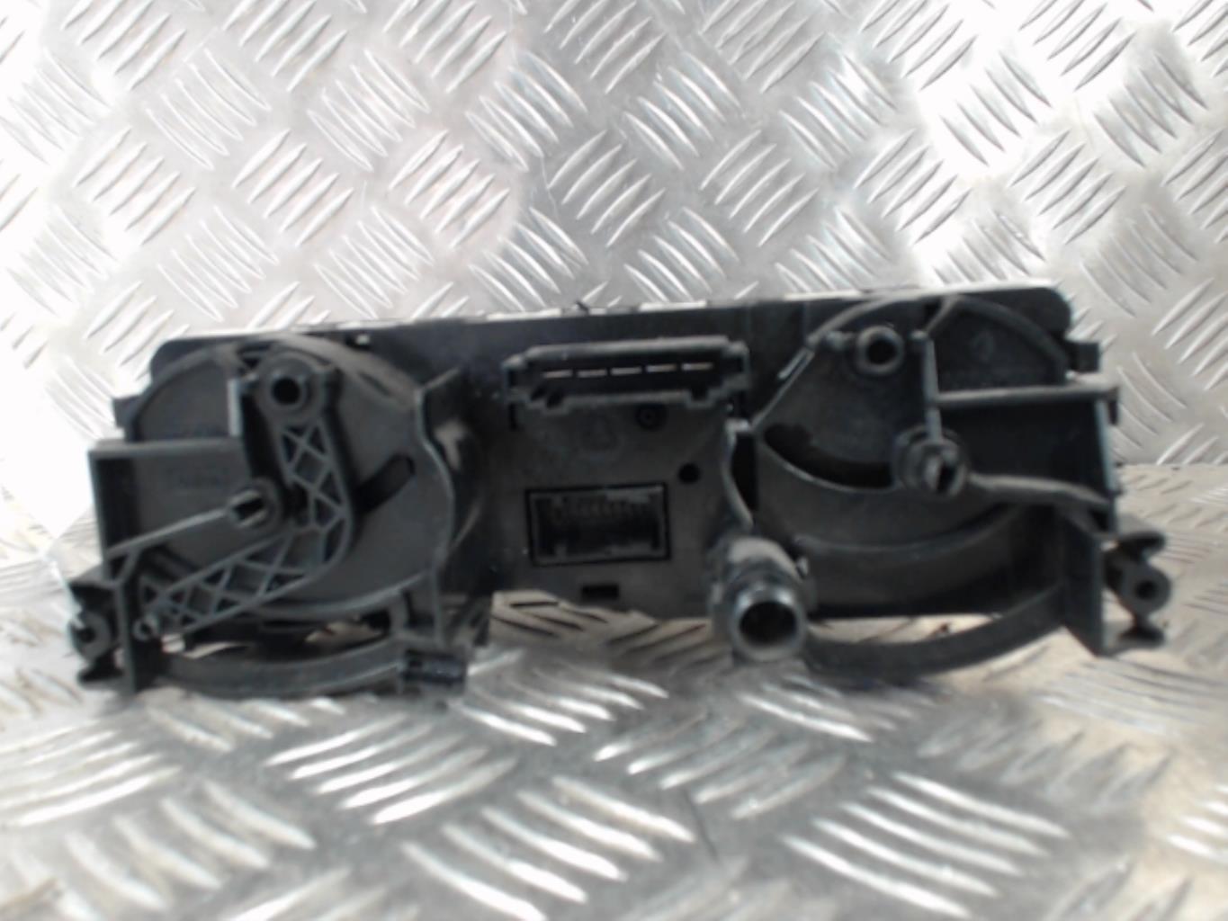 Commande chauffage MITSUBISHI COLT 6 PHASE 2 Essence - 1