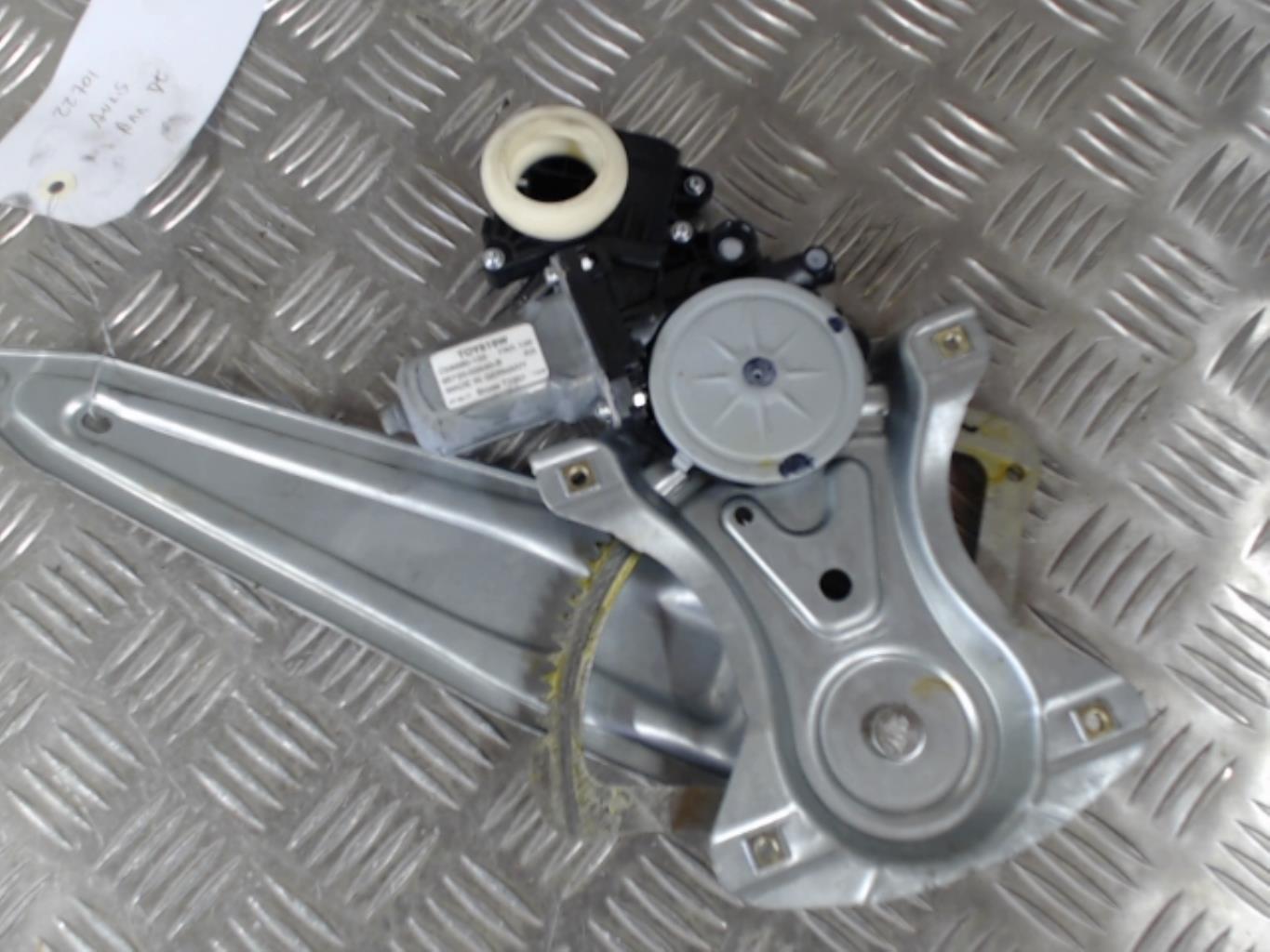 Alzacristalli elettrico posteriore destro TOYOTA AURIS 2 PHASE 2 Gasolina/Híbrido - 1