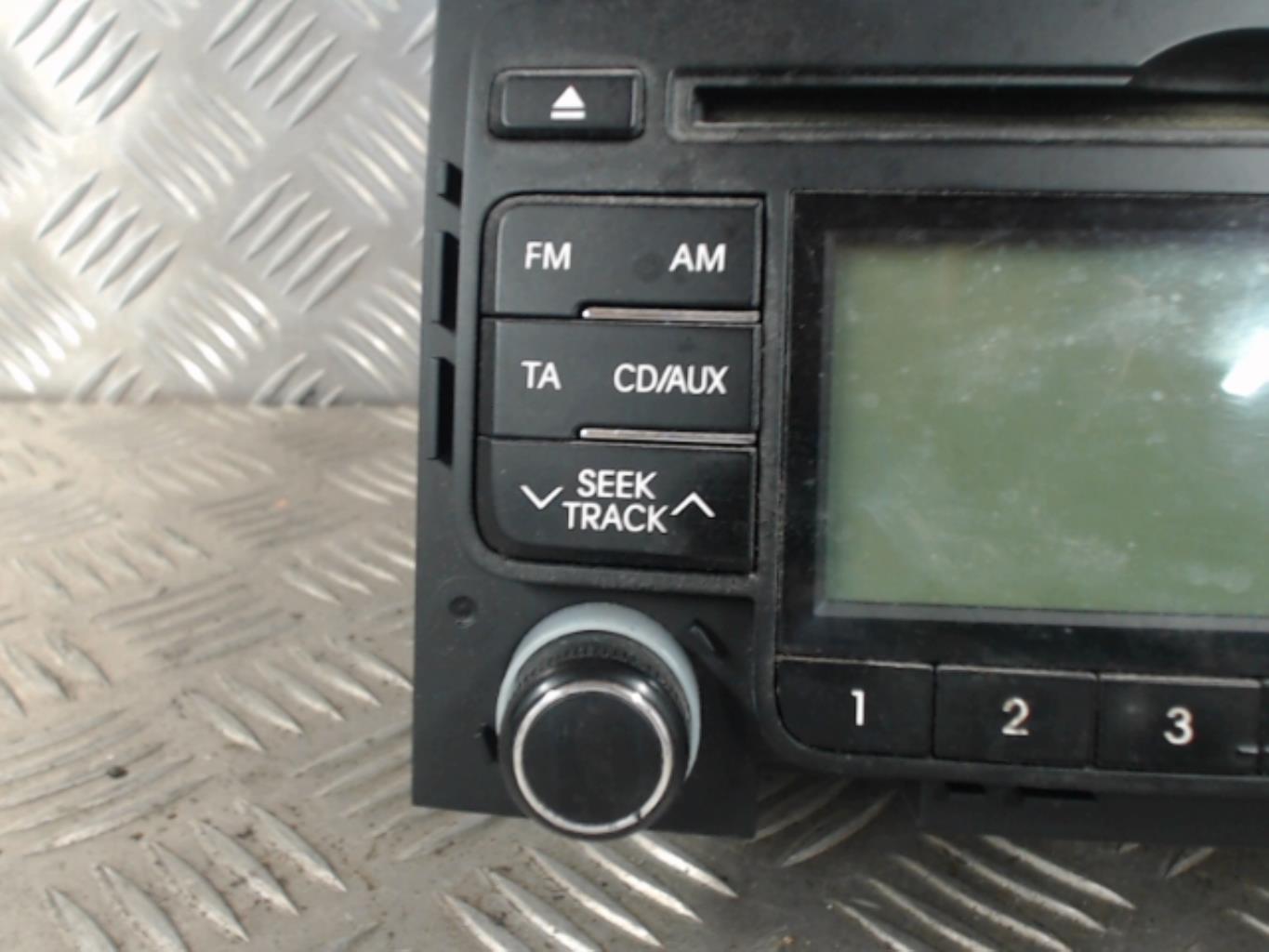 Autoradio originale HYUNDAI I 30 1 PHASE 1 BREAK Diésel - 1