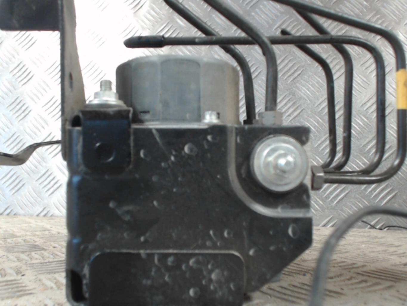 Blocco ABS (antibloccaggio freni) RENAULT CLIO 4 PHASE 1 Diésel - 1