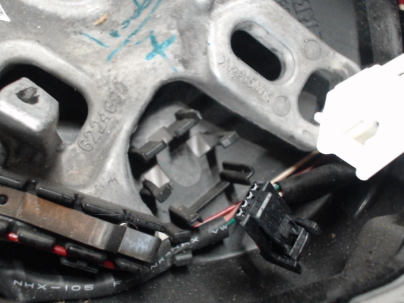 Volant RENAULT CLIO 4 PHASE 1 Diesel - 1
