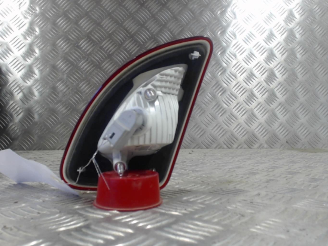 Feu arriere secondaire gauche (feux) RENAULT TWINGO 2 PHASE 2 Diesel - 1