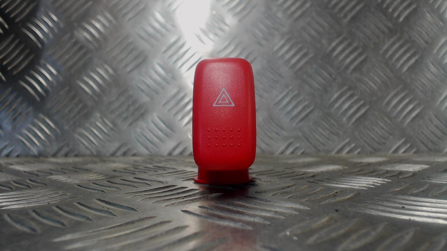 Bouton de warning HONDA HR-V 1 PHASE 1 Essence - 1