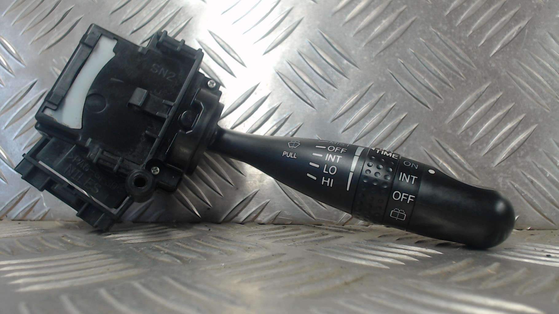 Commodo d'essuie glaces SUZUKI SWIFT 3 Diesel - 1