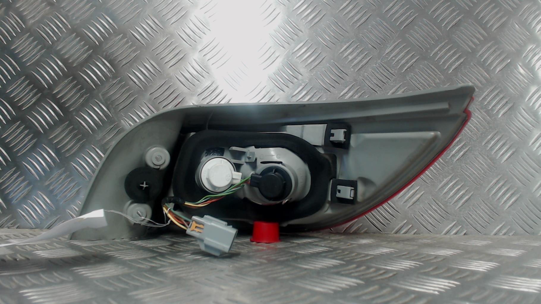 Fanale posteriore principale sinistro (luci) MITSUBISHI COLT 6 PHASE 1 CABRIOLET Gasolina - 1