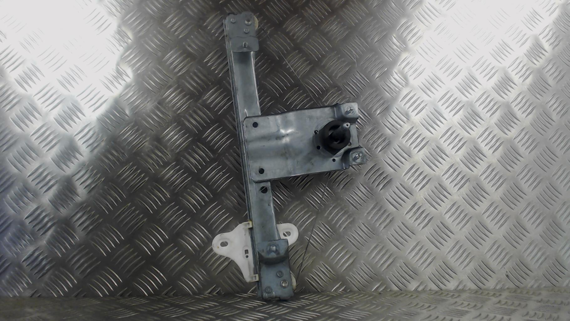 Alzacristalli manuale posteriore sinistro RENAULT CLIO 4 PHASE 1 Diésel - 1
