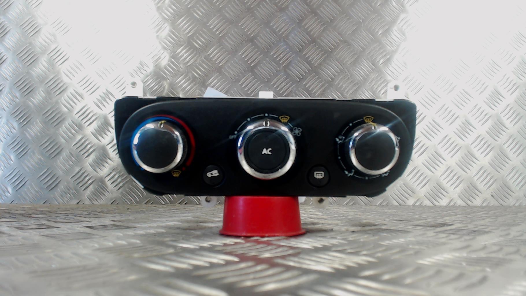 Commande chauffage RENAULT CLIO 4 PHASE 1  - 1
