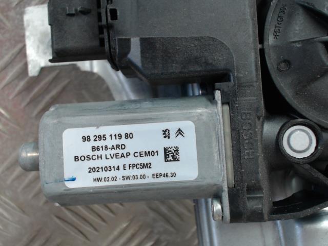Alzacristalli elettrico posteriore destro CITROEN C3 3 PHASE 2 Gasolina - 1