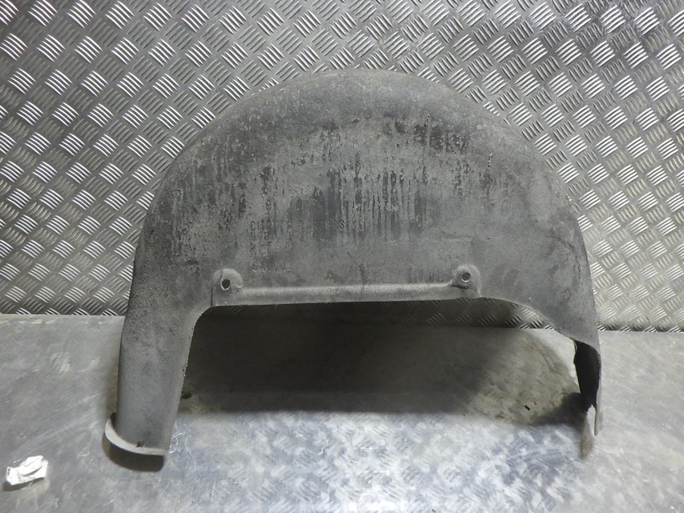 Pare boue arriere gauche CITROEN C5 2 Diesel - 1