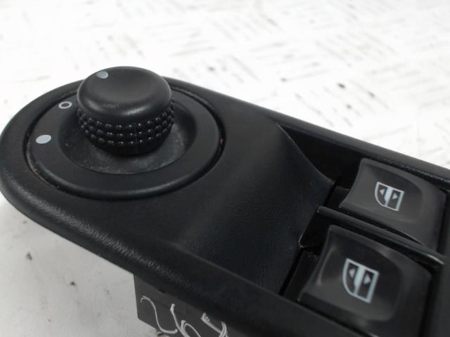 Interrupteur de leve vitre avant gauche RENAULT CLIO 4 PHASE 1 Diesel - 1