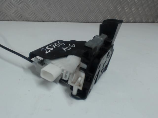 Serrure avant gauche AUDI A4 4 AVANT PHASE 1 BREAK  - 1