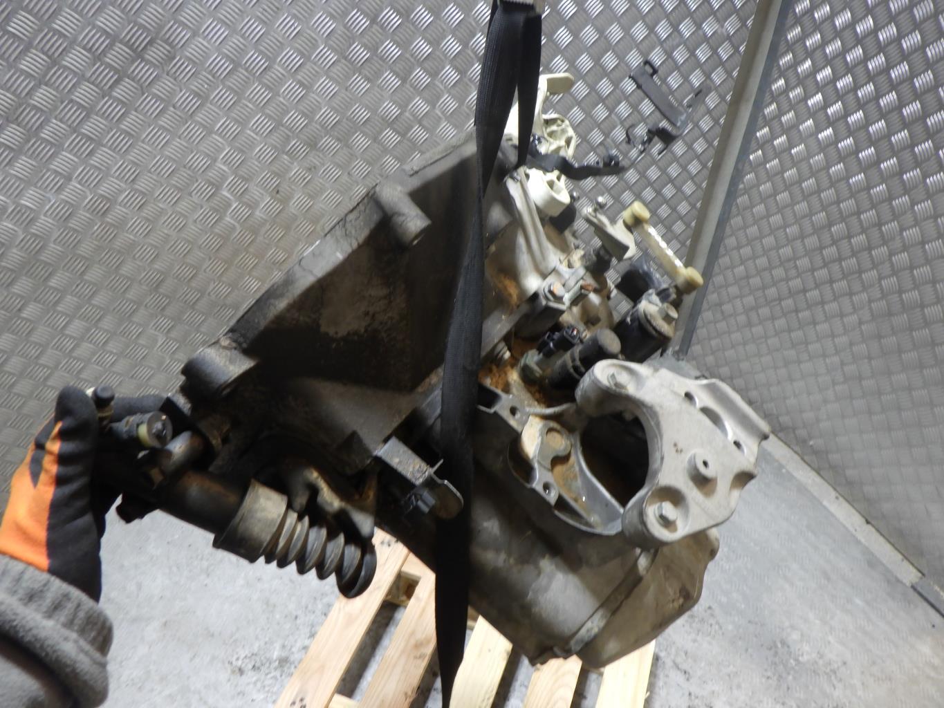 Boite de vitesses DACIA LOGAN MCV 1 PHASE 1 BREAK Diesel - 1