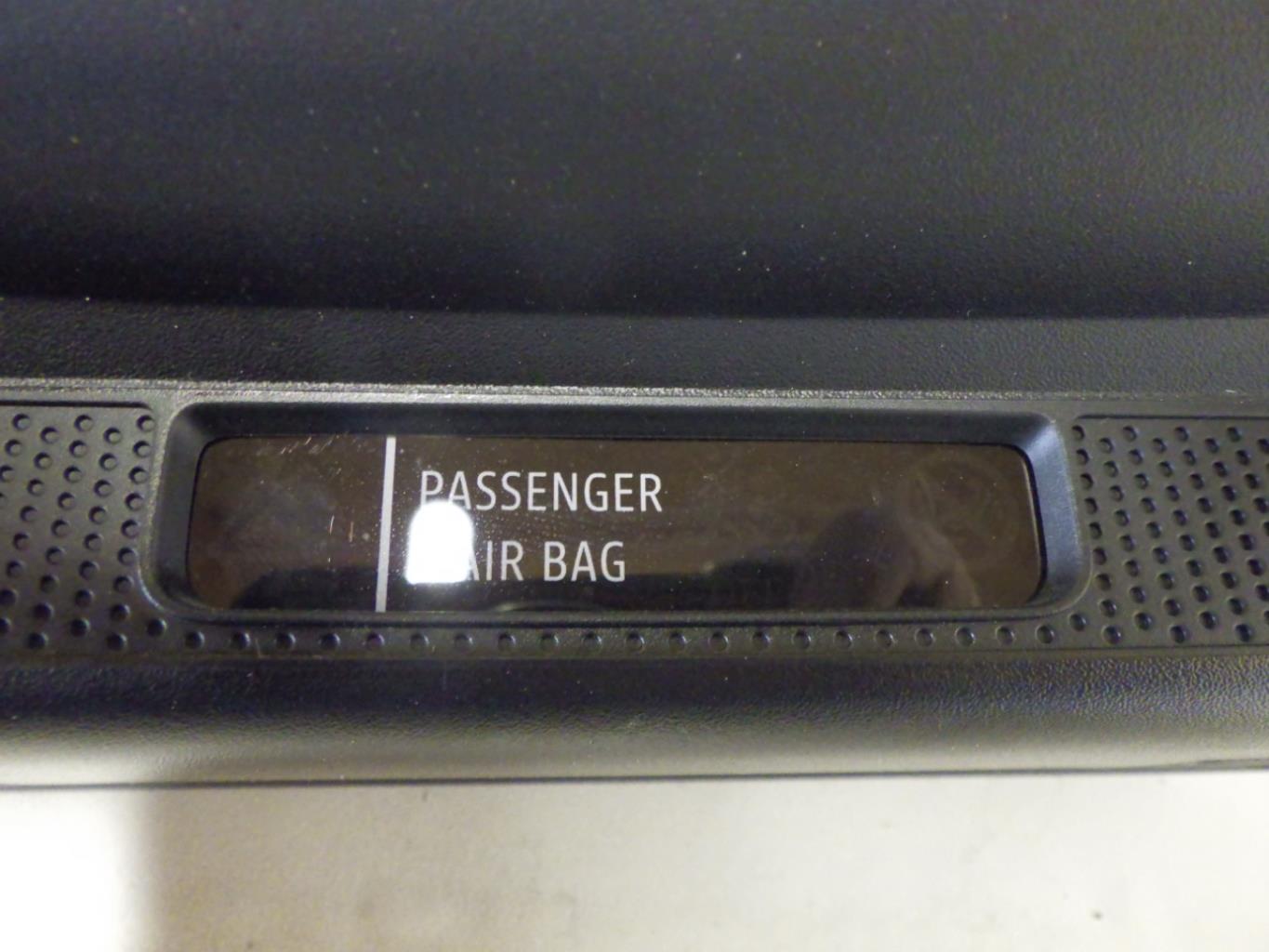 Eclairage de plafonnier RENAULT CLIO 5 PHASE 1 Essence - 1