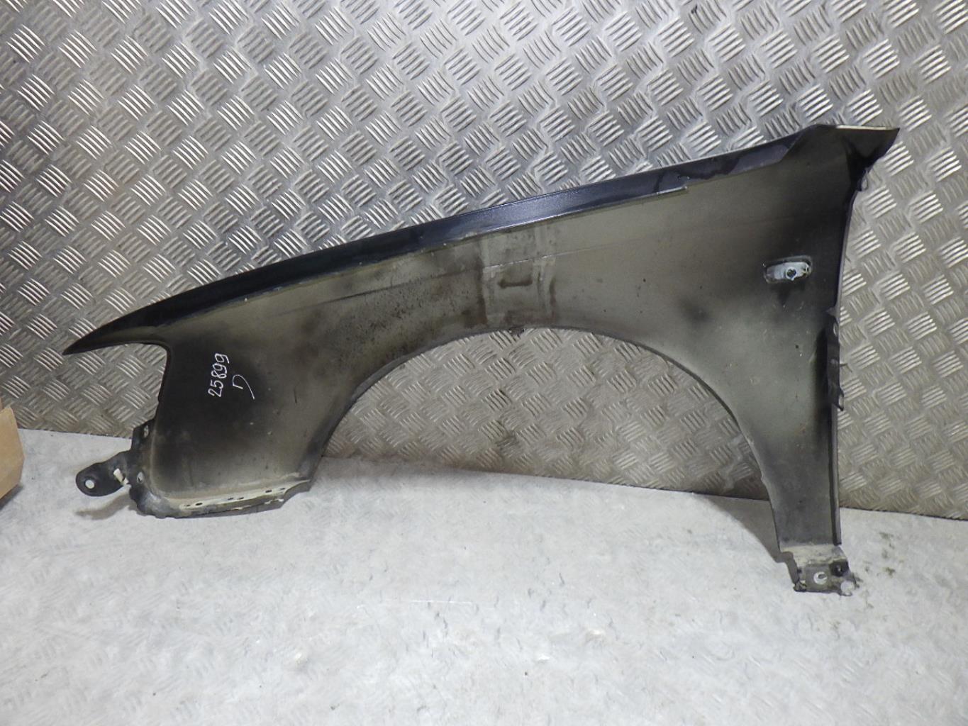 Aile avant droit AUDI A4 2 AVANT PHASE 2 BREAK Diesel - 1