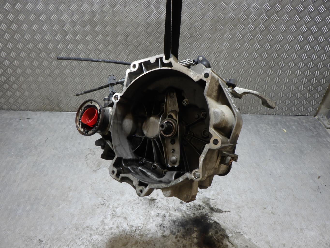 Boite de vitesses VOLKSWAGEN FOX Essence - 1