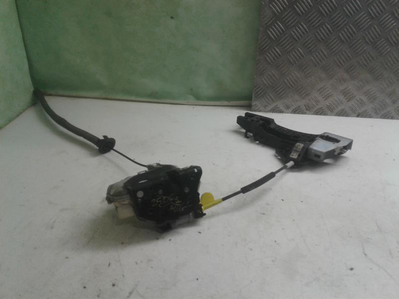 Serrure avant gauche AUDI A5 1 COUPE S5 PHASE 1 Essence - 1