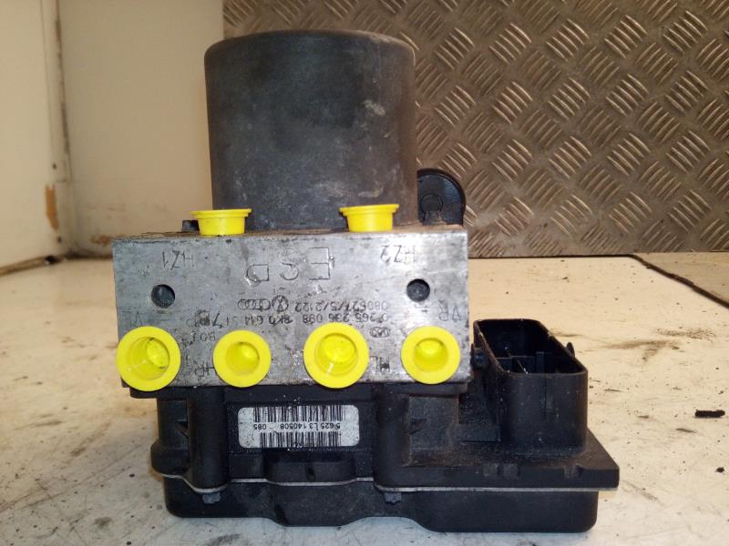Bloc ABS (freins anti-blocage) AUDI A4 3 PHASE 1 Diesel - 1