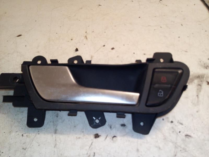 Poignee interieur avant gauche AUDI A4 3 PHASE 1 Diesel - 1