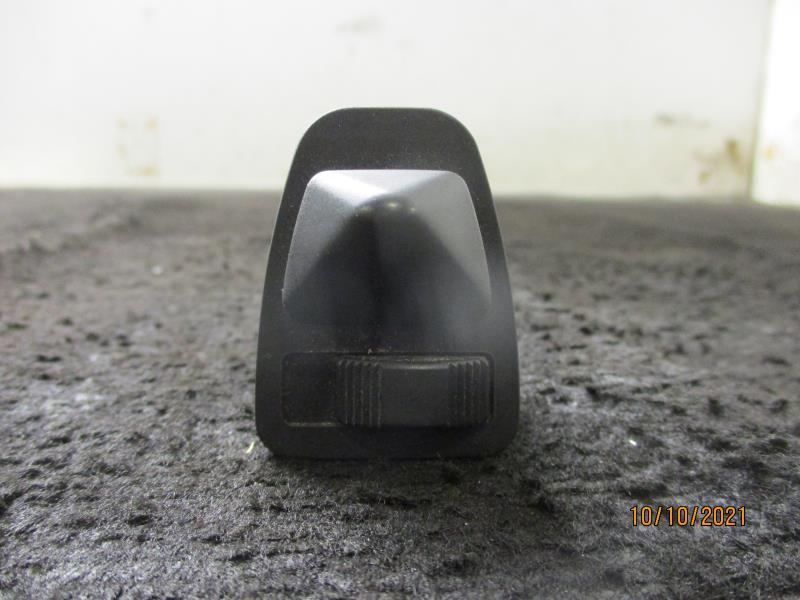 Commande retroviseurs BMW SERIE 3 E46 COMPACT PHASE 1 Essence - 1