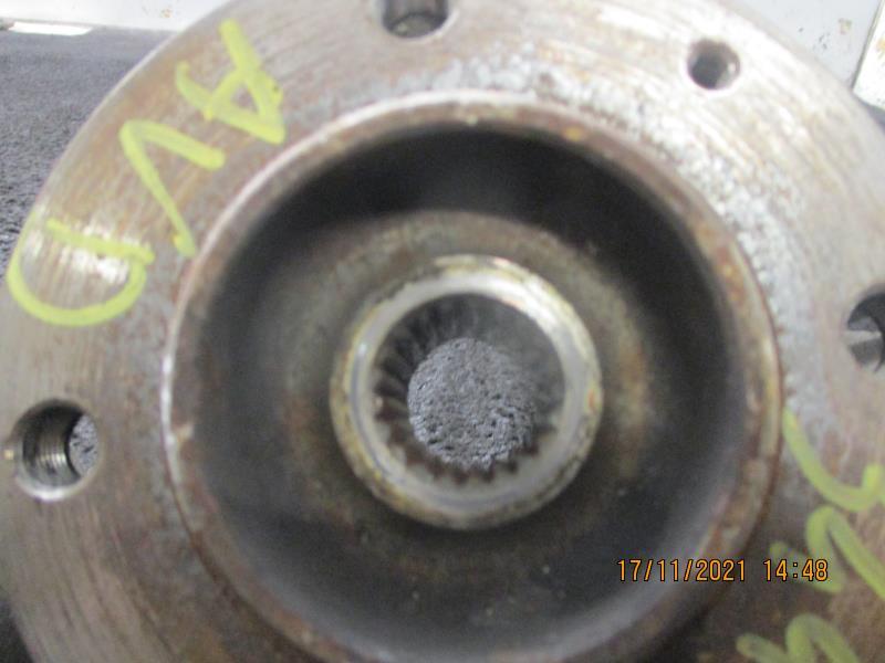 Moyeu avant droit CITROEN DS3 PHASE 1 Diesel - 1