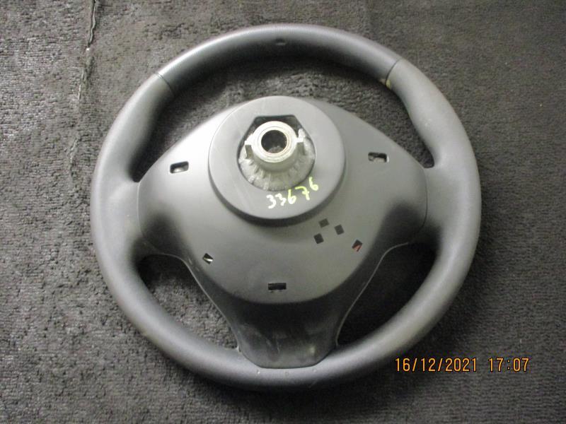 Volant RENAULT CLIO 4 PHASE 1 Diesel - 1