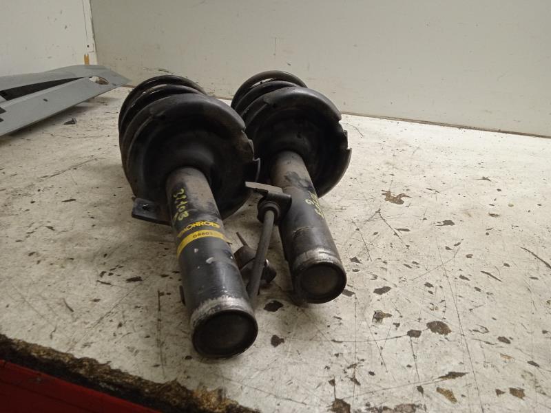 Amortisseurs avant FORD FOCUS 2 PHASE 1 BREAK Diesel - 1