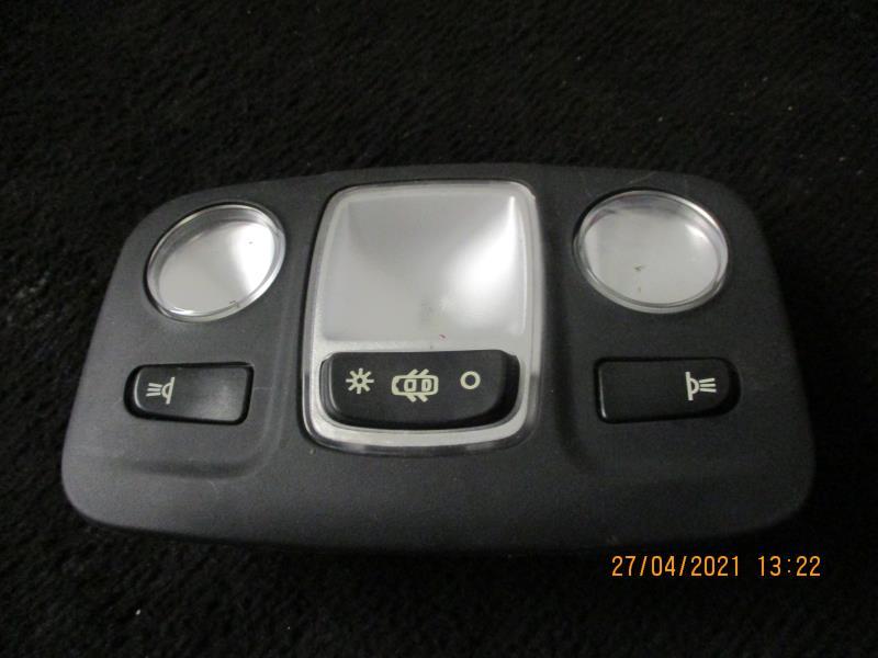 Eclairage de plafonnier PEUGEOT 308 2 PHASE 1 Diesel - 1