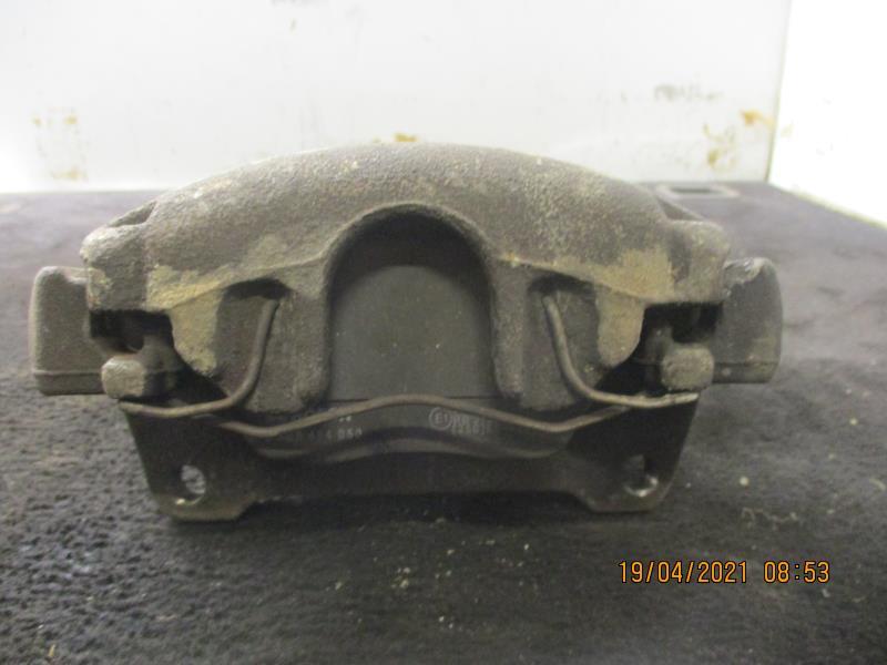 Etrier avant gauche (freinage) AUDI A4 2 CABRIO PHASE 2 Diesel - 1