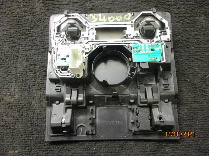 Eclairage de plafonnier VOLKSWAGEN GOLF 6 Diesel - 1