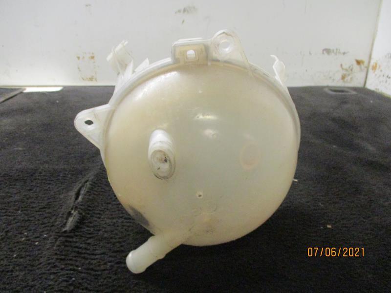 Vase d'expansion VOLKSWAGEN GOLF 6 Diesel - 1