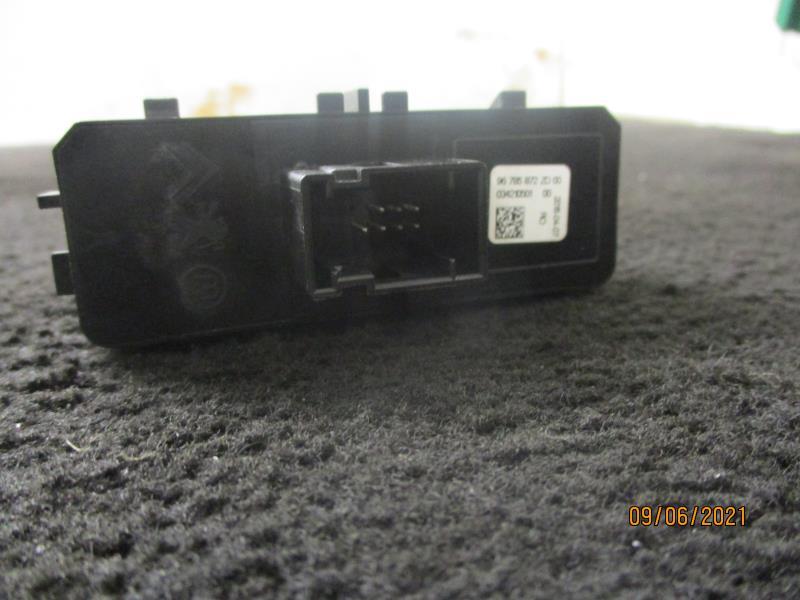 Bouton/Interrupteur PEUGEOT 308 2 PHASE 1 Diesel - 1