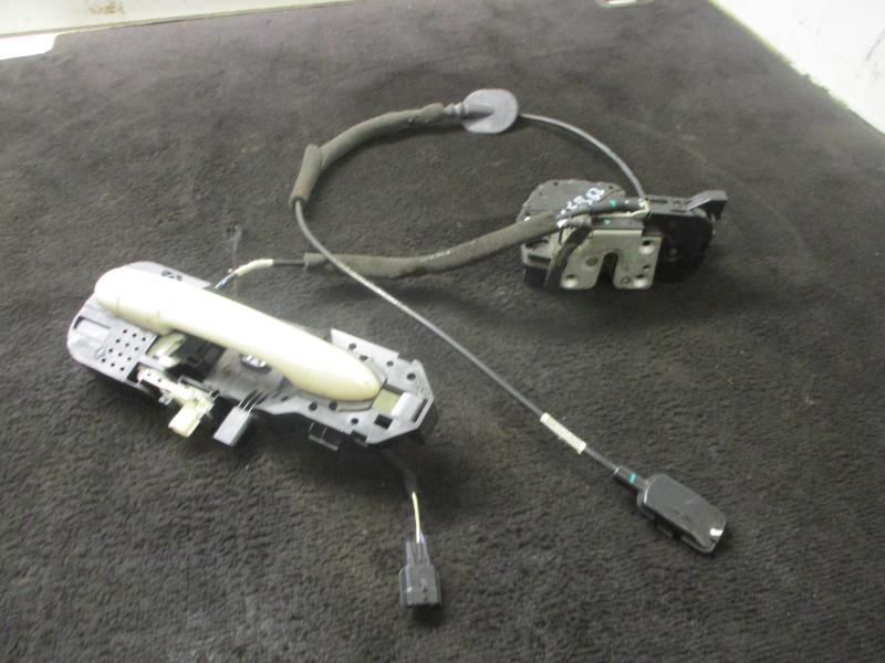 Serrure avant droit RENAULT MEGANE 3 PHASE 1 COUPE Diesel - 1