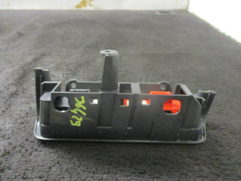 Bouton/Interrupteur AUDI A1 1 PHASE 1 Essence - 1