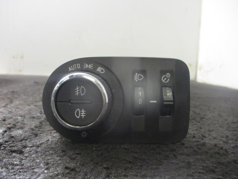 Commande de phare OPEL CORSA F Essence - 1