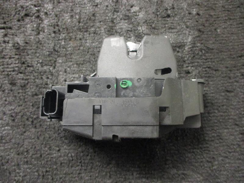 Serrure de coffre OPEL CORSA F Essence - 1