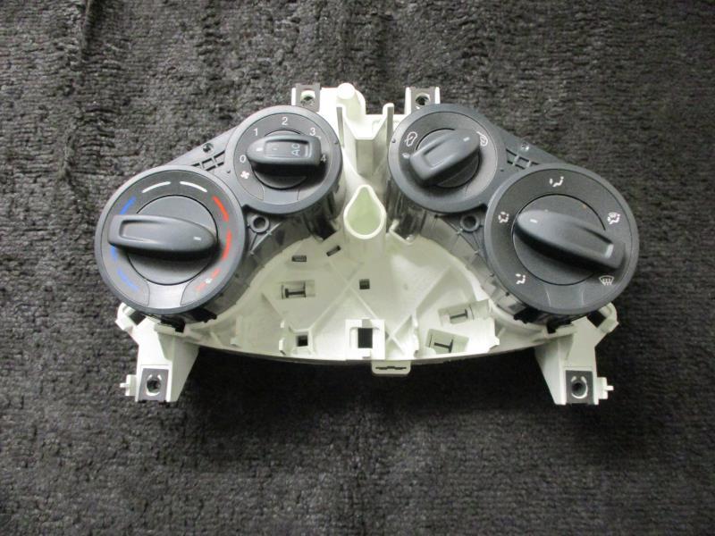 Commande chauffage FORD KA 2 PHASE 2 Essence - 1