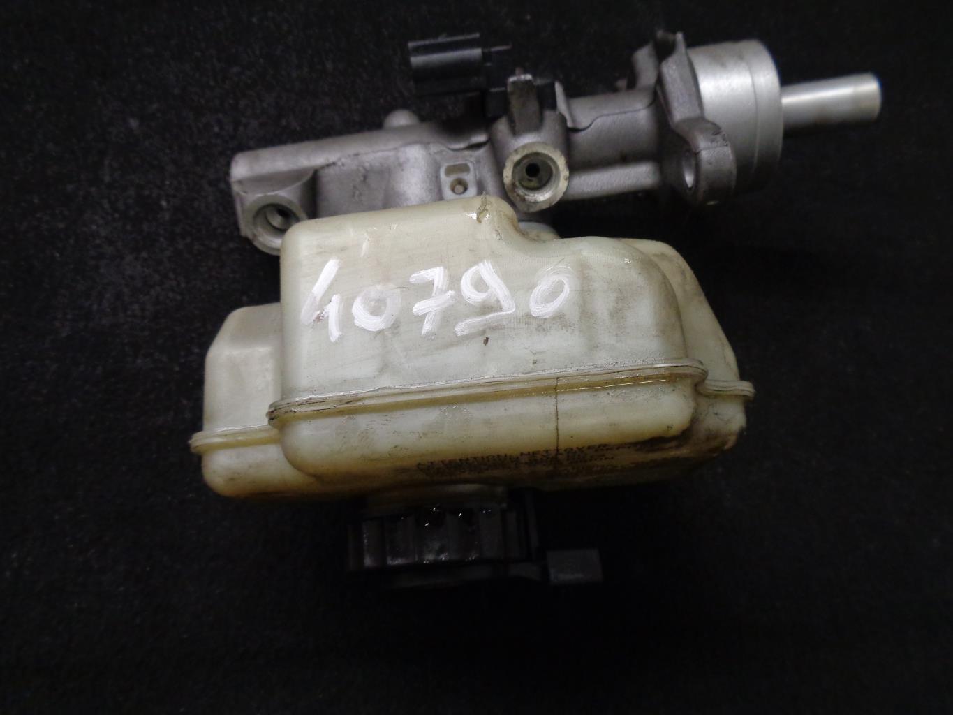 Maitre cylindre (freinage) AUDI A3 2 SPORTBACK PHASE 1 Diesel - 1