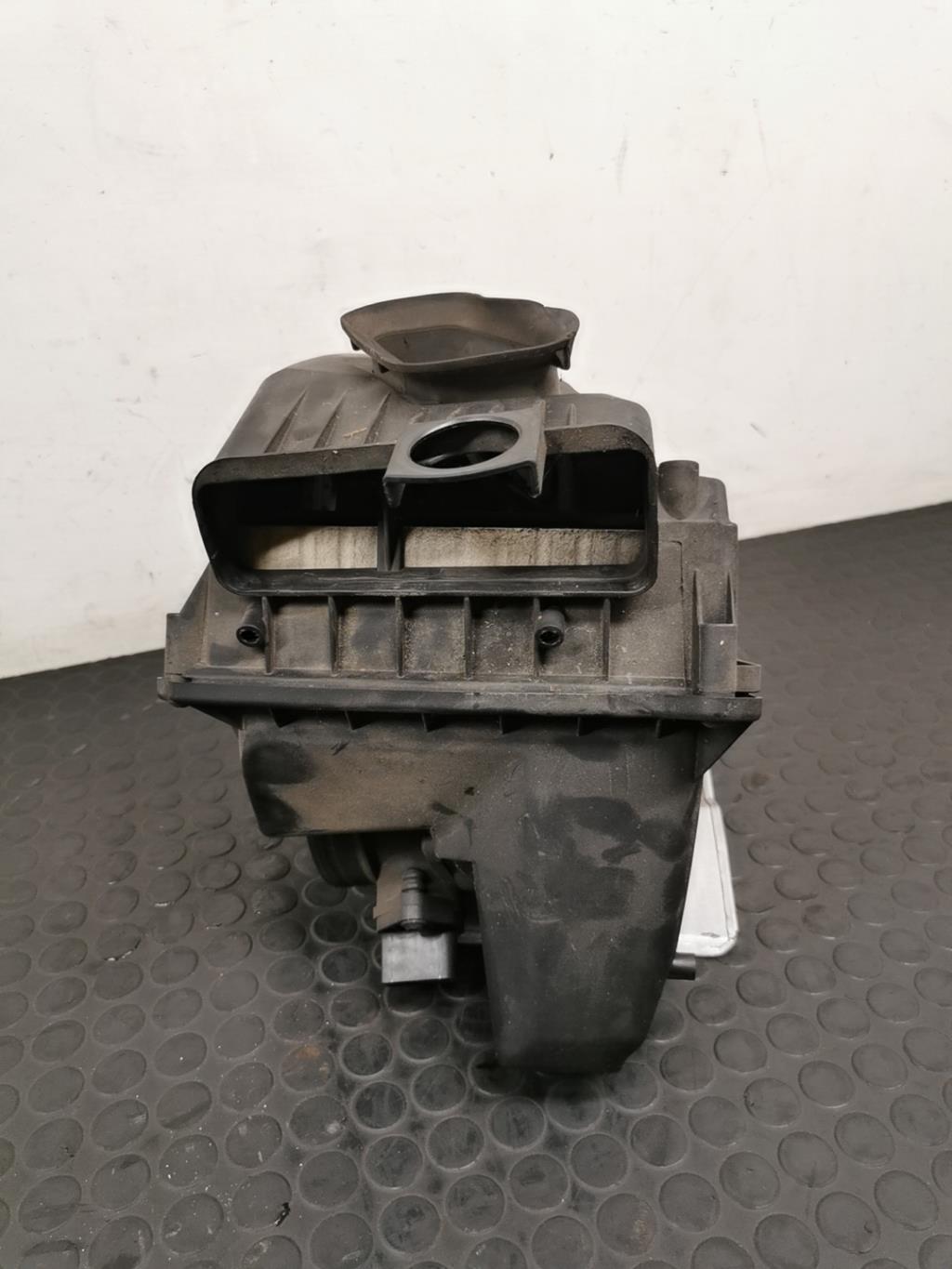 Boite a air AUDI A4 2  - 1