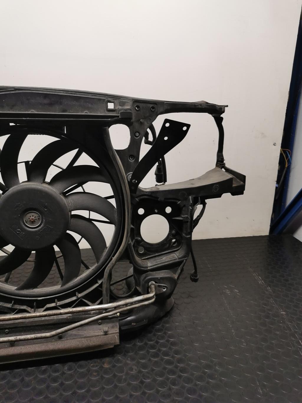 Moto ventilateur radiateur AUDI A4 2  - 1