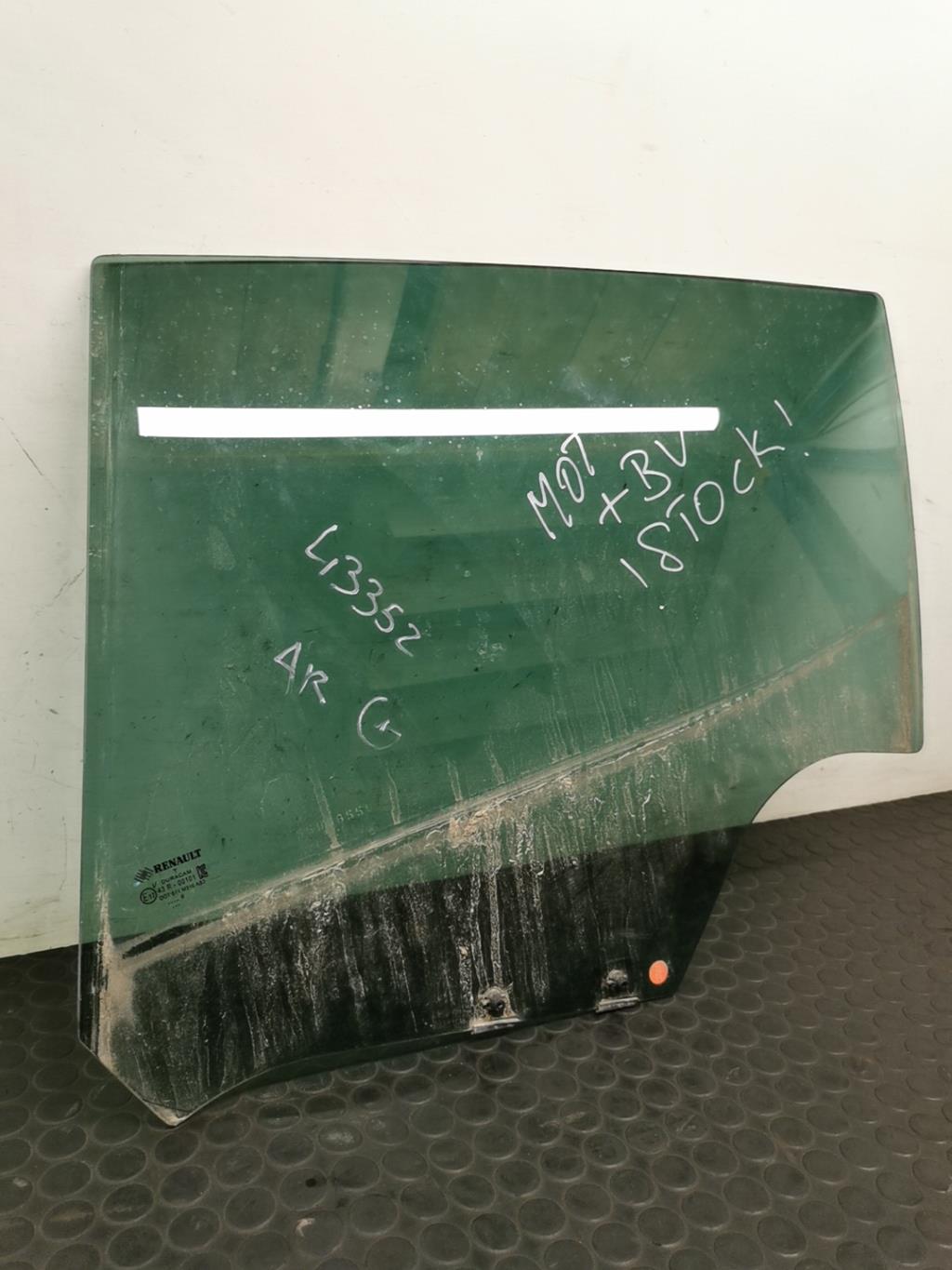 Vitre arriere gauche RENAULT CLIO 4 PHASE 2 Essence - 1