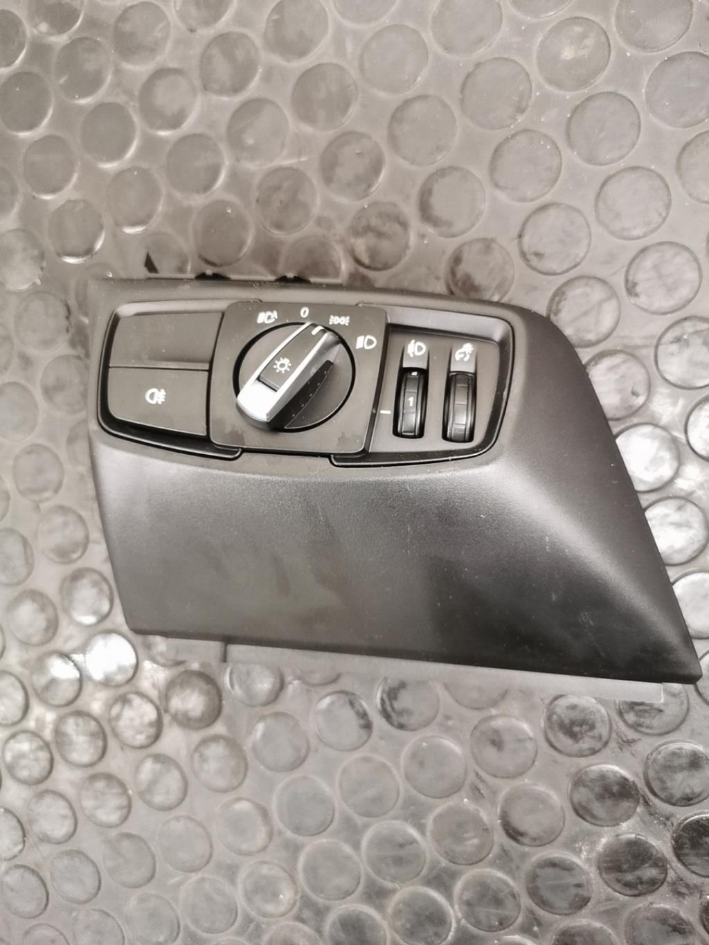 Commande de phare BMW I3  - 1